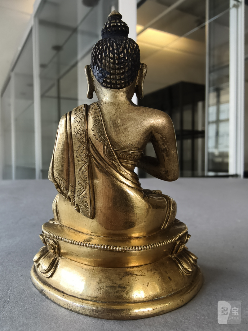 A PART-GILT BRONZE FIGURE OF BUDDHA SHAKYAMUNI - 图14